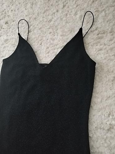 H&M haljina svecana elegantna sa svetlucavim nitima prati liniju na lalafo.rs — 2 H&M haljina svecana elegantna sa svetlucavim nitima prati liniju — 2