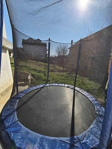 Garden umbrellas, awnings and pavilions: Prodajem trambolinu sa zaštitnom mrežom Visina 240cm, širina 240 cm at lalafo.rs — 1 Garden umbrellas, awnings and pavilions: Prodajem trambolinu sa zaštitnom mrežom Visina 240cm, širina 240 cm — 1