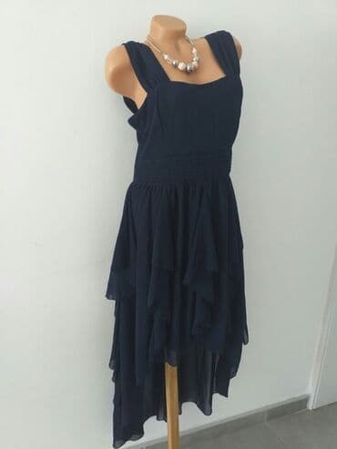 Teget haljinica je nova,bez etikete. Velicina m/L. sirina od pazuha at lalafo.rs Teget haljinica je nova,bez etikete. Velicina m/L. sirina od pazuha