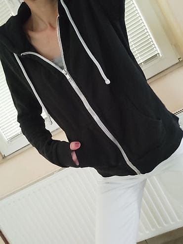 H&m duks sa kapuljacom s,crn na lalafo.rs H&m duks sa kapuljacom s,crn