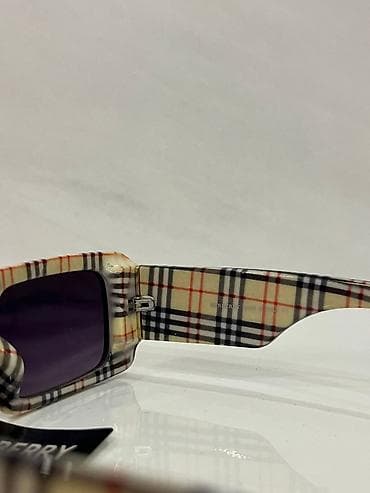 Burberry sunčane naočare – pravougaoni okvir sa prepoznatljivim na lalafo.rs — 3 Burberry sunčane naočare – pravougaoni okvir sa prepoznatljivim — 3