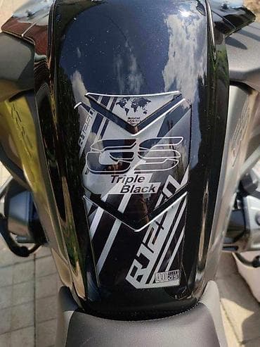 Transport: BMW GS R1250 - Tank Pad - 1425 📌 Opis: Samolepljivi protektor za at lalafo.rs — 1 Transport: BMW GS R1250 - Tank Pad - 1425 📌 Opis: Samolepljivi protektor za — 1