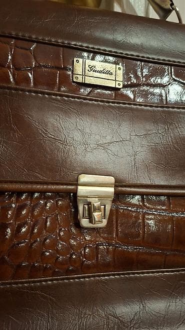 Divna torba, brend Giuditta,vintage. - Materijal: smeđa eko‑koža sa na lalafo.rs — 6 Divna torba, brend Giuditta,vintage. - Materijal: smeđa eko‑koža sa — 6