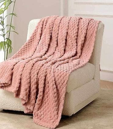 Mekano pleteno ćebe sa reljefnom “bubble” teksturom - Materijal na lalafo.rs — 1 Mekano pleteno ćebe sa reljefnom “bubble” teksturom - Materijal — 1