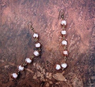 Tri ogrlice i Ogrlica i minđuše IZUZETNE. Cene su odredjene na lalafo.rs — 3 Tri ogrlice i Ogrlica i minđuše IZUZETNE. Cene su odredjene — 3