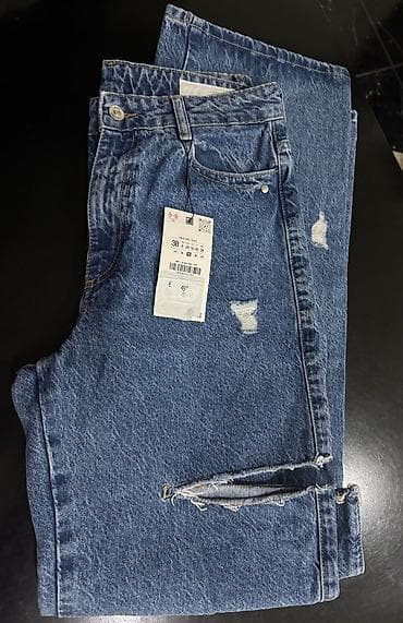 ZARA NOVE SA ETIKETOM
Velicina 38-M
Cena 2000 na lalafo.rs ZARA NOVE SA ETIKETOM
Velicina 38-M
Cena 2000