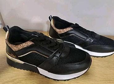Puma patike 40
cena 2500din. Hc na lalafo.rs — 3 Puma patike 40
cena 2500din. Hc — 3