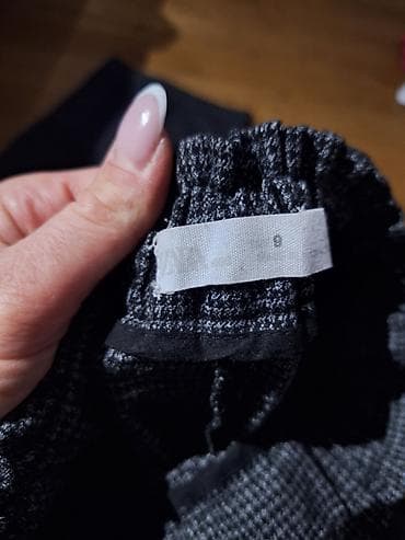 Komplet dečije garderobe – suknja i pantalone - Suknja: PRIMARK at lalafo.rs — 4 Komplet dečije garderobe – suknja i pantalone - Suknja: PRIMARK — 4