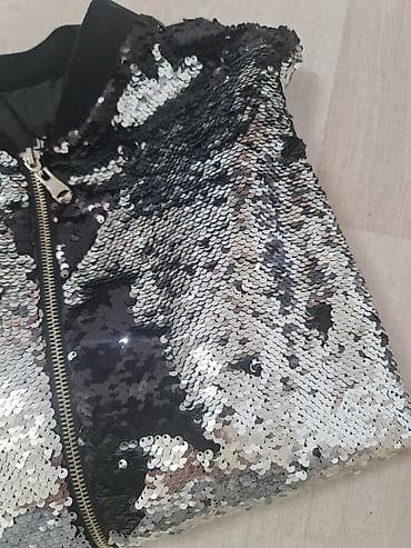 Jakna nova pisi brisi. vel. s. m. akc8jaaa at lalafo.rs — 5 Jakna nova pisi brisi. vel. s. m. akc8jaaa — 5