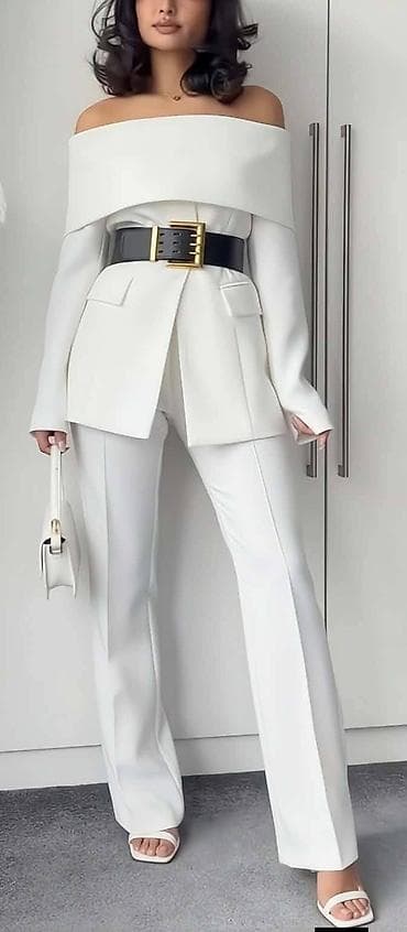 Ženski komplet – elegantni off-shoulder sako i ravne pantalone - na lalafo.rs — 1 Ženski komplet – elegantni off-shoulder sako i ravne pantalone - — 1