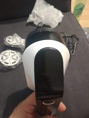 Električni aparat za uklanjanje mucica i dlačica sa odeće (lint na lalafo.rs Električni aparat za uklanjanje mucica i dlačica sa odeće (lint