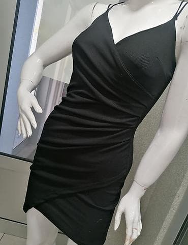 Prelepa haljina za svaku priliku Vel S Jednom nošena, Extra model i na lalafo.rs — 3 Prelepa haljina za svaku priliku Vel S Jednom nošena, Extra model i — 3