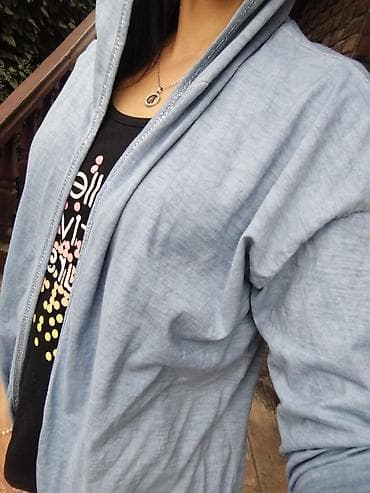 Kardigan sa kapuljacom vel L
Fleka na kapuljači na lalafo.rs — 2 Kardigan sa kapuljacom vel L
Fleka na kapuljači — 2