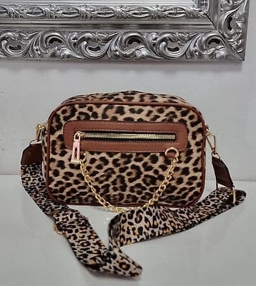 Elegantna ženska torbica preko ramena - Kompaktne dimenzije, idealna at lalafo.rs — 5 Elegantna ženska torbica preko ramena - Kompaktne dimenzije, idealna — 5