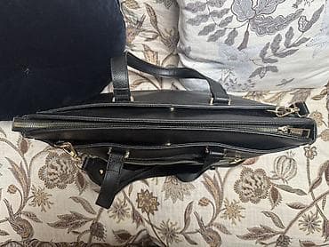 Electronics: Elegantna Carpisa crna poslovna torba za laptop - Materijal: veštačka at lalafo.rs — 3 Electronics: Elegantna Carpisa crna poslovna torba za laptop - Materijal: veštačka — 3