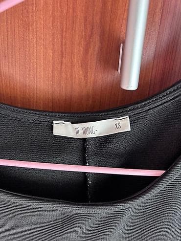 dve suknje po: Crna ženska mini haljina kratkih rukava, idealna za različite prilike at lalafo.rs — 2 dve suknje po: Crna ženska mini haljina kratkih rukava, idealna za različite prilike — 2