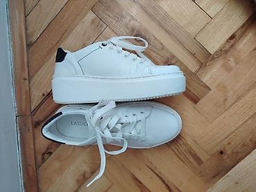 Ženske patike sa platformom – bele - Model: LASOCKI (vidljivo na na lalafo.rs — 3 Ženske patike sa platformom – bele - Model: LASOCKI (vidljivo na — 3