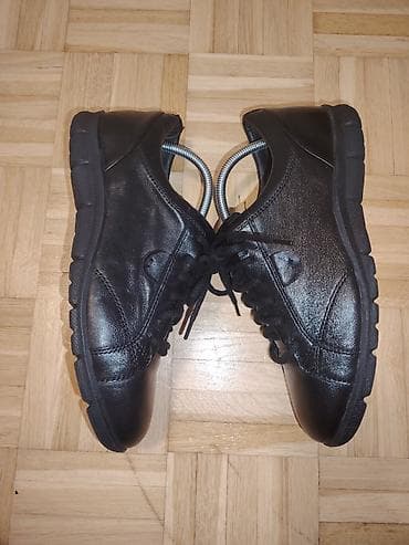 Crne kožne patike/cipele sa pertlama UG 25cm - Materijal: prirodna na lalafo.rs — 2 Crne kožne patike/cipele sa pertlama UG 25cm - Materijal: prirodna — 2