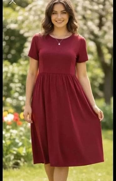 Bordo midi haljina – klasičan kroj i svakodnevna elegancija - Boja na lalafo.rs Bordo midi haljina – klasičan kroj i svakodnevna elegancija - Boja