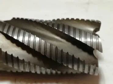 Milling Cutters: Glodalo 35mm 6-pero (2889) Glodalo, mm pero Glodalo (mm) pero at lalafo.rs — 3 Milling Cutters: Glodalo 35mm 6-pero (2889) Glodalo, mm pero Glodalo (mm) pero — 3