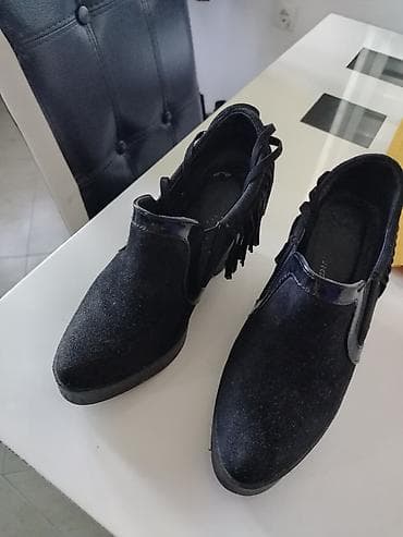 Ženske crne cipele na platformu sa resama - Model: slip-on na lalafo.rs — 1 Ženske crne cipele na platformu sa resama - Model: slip-on — 1