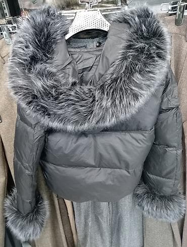 Ženska kratka štepana jakna sa kapuljačom. Ovaj model jakne ima na lalafo.rs — 7 Ženska kratka štepana jakna sa kapuljačom. Ovaj model jakne ima — 7