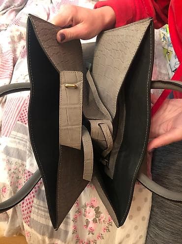 zenske original guess: Céline croc, velika Phantom torba. Bez vreće i kutije. ORIGINAL na lalafo.rs — 9 zenske original guess: Céline croc, velika Phantom torba. Bez vreće i kutije. ORIGINAL — 9