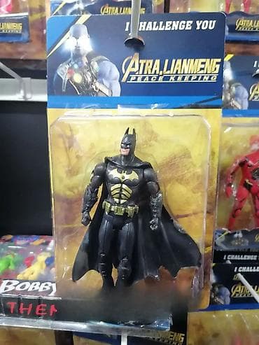 Batman figura 20 cm Batman figura visine 20 cm oživljava Mračnog na lalafo.rs — 1 Batman figura 20 cm Batman figura visine 20 cm oživljava Mračnog — 1