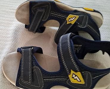 Kids' Footwear: ACTION BOY
sandale za dečake
Veličina 33ug 21 cm
nosene
Cena 600 din at lalafo.rs — 2 Kids' Footwear: ACTION BOY
sandale za dečake
Veličina 33ug 21 cm
nosene
Cena 600 din — 2