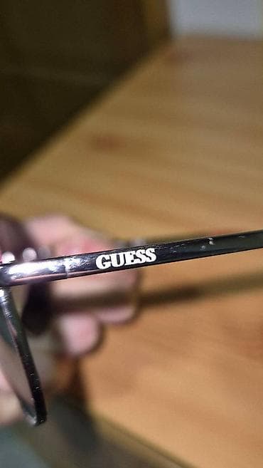 Guess Sunčane Naočare - Avijator Model Prodajem originalne Guess na lalafo.rs — 5 Guess Sunčane Naočare - Avijator Model Prodajem originalne Guess — 5