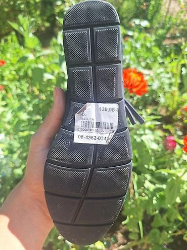 Ženske tamnoplave gležnjače sa toplom unutrašnjom postavom. Izrađene na lalafo.rs — 4 Ženske tamnoplave gležnjače sa toplom unutrašnjom postavom. Izrađene — 4