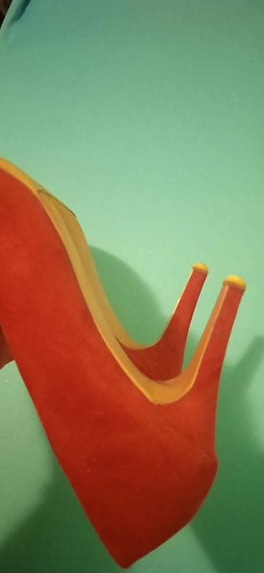 Ženske salonke na štiklu – crvene - Model: klasične salonke sa na lalafo.rs — 2 Ženske salonke na štiklu – crvene - Model: klasične salonke sa — 2