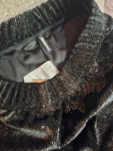 Crne šljokičaste helanke - Brend: Amadeus - Materijal: elastična na lalafo.rs — 2 Crne šljokičaste helanke - Brend: Amadeus - Materijal: elastična — 2