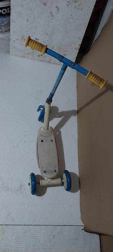 Sports & Leisure: Dečiji trotinet sa 3 točka - Konstrukcija: prednji točak + dva zadnja at lalafo.rs — 4 Sports & Leisure: Dečiji trotinet sa 3 točka - Konstrukcija: prednji točak + dva zadnja — 4