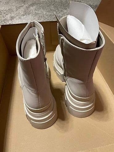 Bershka cizme u originalnoj kutiji full upakovane.Placene na lalafo.rs — 3 Bershka cizme u originalnoj kutiji full upakovane.Placene — 3