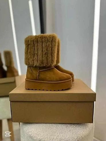 Decije UGG cizmice
24 do 29 broj na lalafo.rs — 2 Decije UGG cizmice
24 do 29 broj — 2
