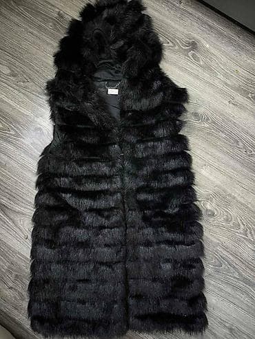 P. S. prsluk od veštačkog krzna sa kapuljačom, veličine 38. Etiketa na lalafo.rs — 4 P. S. prsluk od veštačkog krzna sa kapuljačom, veličine 38. Etiketa — 4