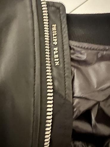 Prodajem original Philipp Plein koznu jaknu (meka jagnjeca koza). Par na lalafo.rs — 7 Prodajem original Philipp Plein koznu jaknu (meka jagnjeca koza). Par — 7