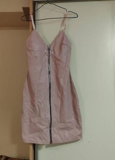 Haljina od eko lpže. Bledo roze boje, veličina S. Bez mane, jednom na lalafo.rs — 1 Haljina od eko lpže. Bledo roze boje, veličina S. Bez mane, jednom — 1