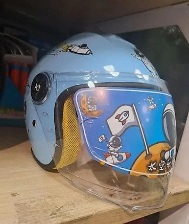 Dečija Astronaut kaciga za motor, trotinet, bicikl Savršena kaciga za na lalafo.rs — 4 Dečija Astronaut kaciga za motor, trotinet, bicikl Savršena kaciga za — 4