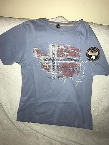 Original NAPAPIJRI majica M 100% cotton Ramena 45cm, duzina 70cm TOP na lalafo.rs Original NAPAPIJRI majica M 100% cotton Ramena 45cm, duzina 70cm TOP