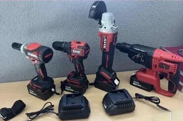 Setovi akumulatorskog alata: Aku set 4u1 Ekstra kvalitet Sa cetiri baterije, i punjacem Slanje na lalafo.rs Setovi akumulatorskog alata: Aku set 4u1 Ekstra kvalitet Sa cetiri baterije, i punjacem Slanje