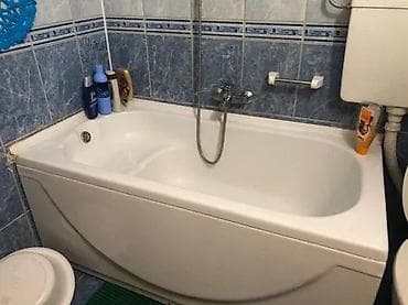 Kada za kupatilo – akrilna kada sa oblogom - Materijal: akril na lalafo.rs Kada za kupatilo – akrilna kada sa oblogom - Materijal: akril