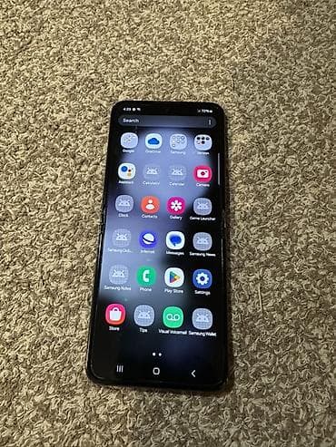 Samsung Z Flip, bоја - Crna, Na preklapanje na lalafo.rs Samsung Z Flip, bоја - Crna, Na preklapanje