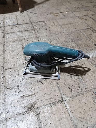 Makita vibraciona brusilica (pravougaona baza) - Tip: električna na lalafo.rs Makita vibraciona brusilica (pravougaona baza) - Tip: električna