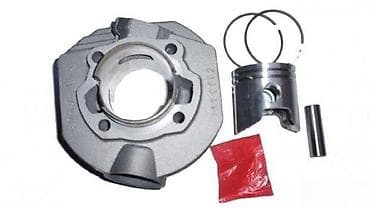 Set cilindar–klip za dvotaktni skuter/motor Komplet uključuje: - na lalafo.rs Set cilindar–klip za dvotaktni skuter/motor Komplet uključuje: -