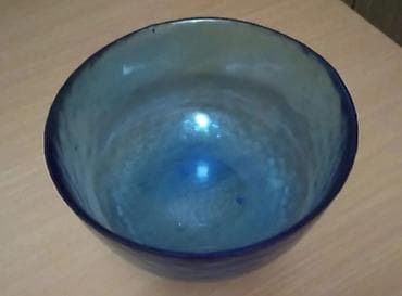 Set staklenih činija i dekorativna tacna Opis: - Tri staklene činije na lalafo.rs — 1 Set staklenih činija i dekorativna tacna Opis: - Tri staklene činije — 1