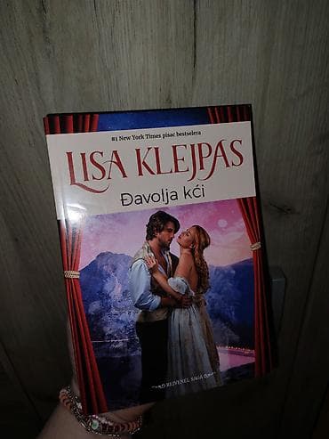 Knjiga: Đavolja kći Autor: Lisa Klejpas (Lisa Kleypas) Serijal na lalafo.rs — 1 Knjiga: Đavolja kći Autor: Lisa Klejpas (Lisa Kleypas) Serijal — 1