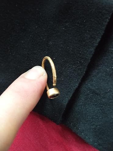 Stari prsten sa crnim kamenčićem na lalafo.rs — 3 Stari prsten sa crnim kamenčićem — 3