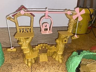 Set za igru – šumska kućica/park sa dodatcima - Velika drvena na lalafo.rs — 1 Set za igru – šumska kućica/park sa dodatcima - Velika drvena — 1